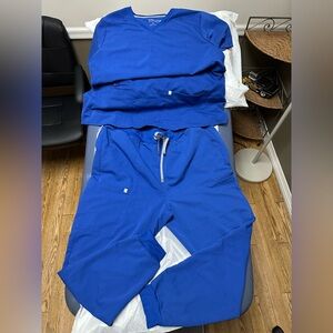 Fabletics Royal Blue Scrub Set